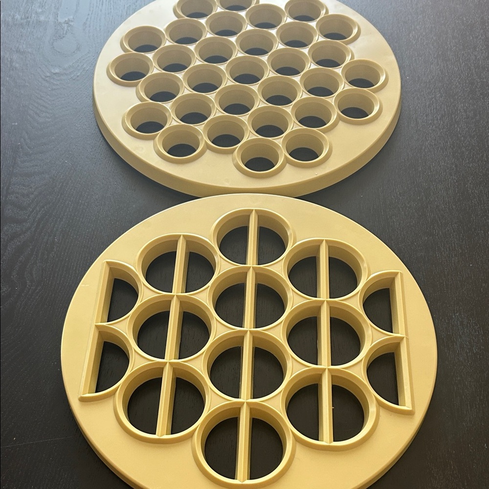 Vintage 1984 Action’s pierogi / ravioli/pelmeni maker forms .  Unused.